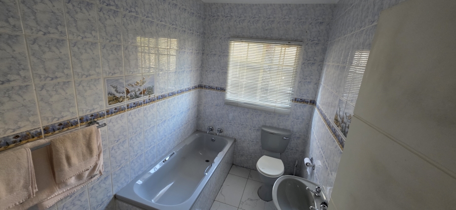 3 Bedroom Property for Sale in Protea Park North West